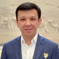 Фото песни Qizlar kirdi tushimga от Diyor Mahkamov