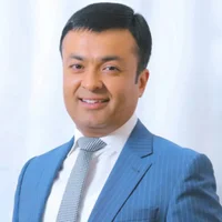 Фото песни Yolgiz yurarsan от Muzaffar Abduazimov