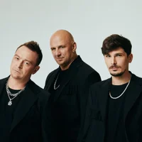 Фото песни Девчонка от MOZGI