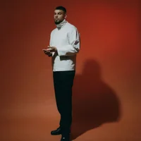 Фото песни Samimiy (n'zero pop remix) от Shadi