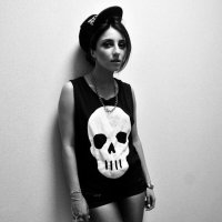 Kristina Si — Mama Boss