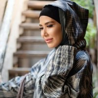 Manzura — Besh kunlik dunyoda